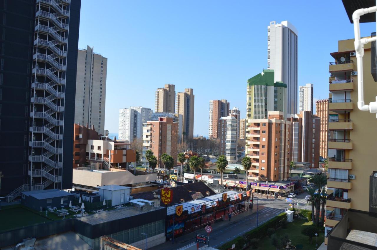 Apts Ara With Pool Benidorm Exterior photo